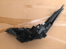 Laden Sie das Bild in den Galerie-Viewer, Frontscheinwerfer Toyota Chr 81110-F4031-00 Rechts Scheinwerfer Headlight SCH9281383593ly