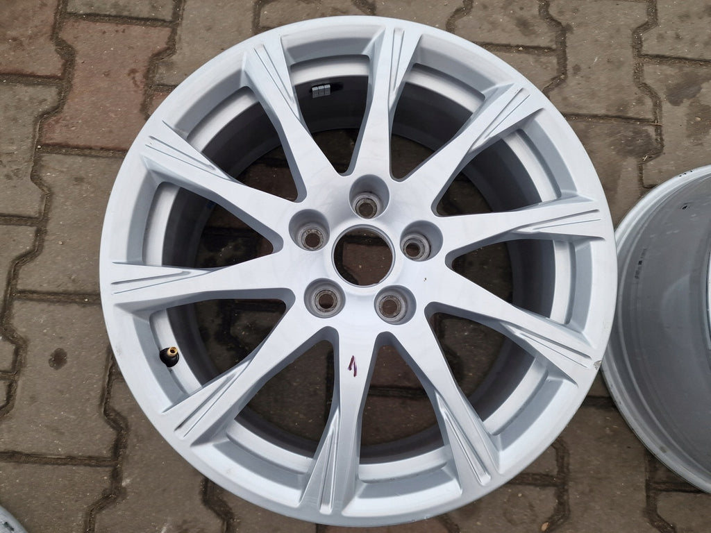 1x Alufelge 17 Zoll 7.5" 5x112 38ET Glanz Silber 8W0601025C Audi B9 Rim Wheel