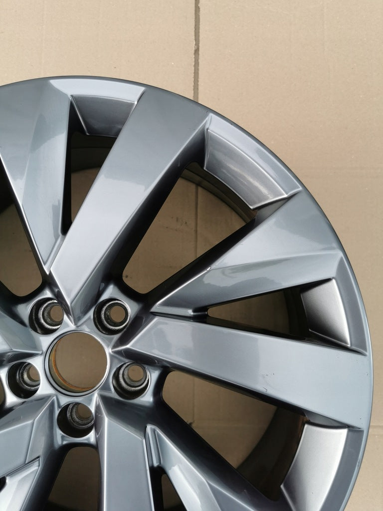 1x Alufelge 18 Zoll 7.0" 5x112 39ET Glanz Graphit 2GM601025L VW T Cross FEL4332663981aw