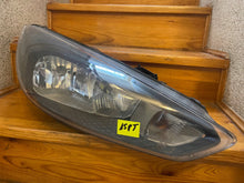 Laden Sie das Bild in den Galerie-Viewer, Frontscheinwerfer Ford Focus F1EB-13W029-EB Rechts Scheinwerfer Headlight