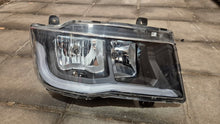 Laden Sie das Bild in den Galerie-Viewer, Frontscheinwerfer Man 81251016736 Rechts Scheinwerfer Headlight SCH8190101683qg