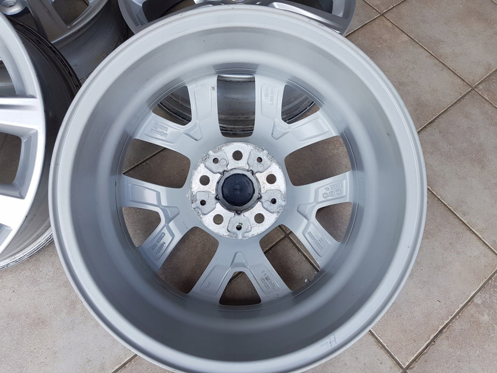 4x Alufelge 17 Zoll 6.5" 5x112 39ET Glanz Silber 6856076 BMW F39 X1 F48 FEL7931748250jz