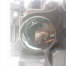 Laden Sie das Bild in den Galerie-Viewer, Frontscheinwerfer Land Rover Range Evoque L538 LR030757 89906108 Rechts SCH8333063037af
