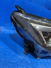 Laden Sie das Bild in den Galerie-Viewer, Frontscheinwerfer Toyota Rav 4 LED Rechts Scheinwerfer Headlight SCH7369219334om