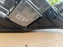 Laden Sie das Bild in den Galerie-Viewer, Frontscheinwerfer Skoda Octavia I 030110423106 LE15A63695E1941015F Links SCH1806087148bp