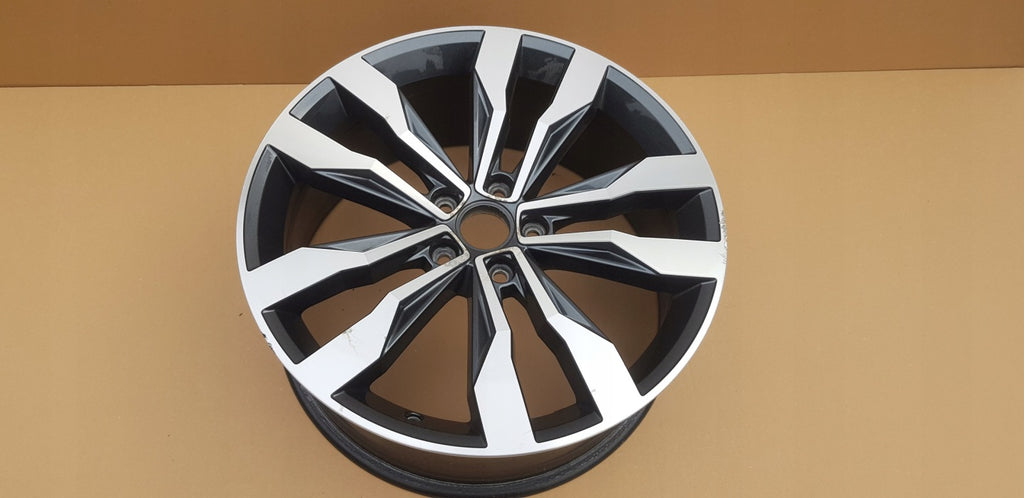 1x Alufelge 19 Zoll 8.0" 5x112 47ET 2GA601025F VW T-Roc Rim Wheel FEL1621819093ir