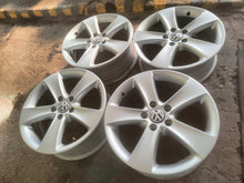 Load image into Gallery viewer, 4x Alufelge 17 Zoll 6.5" 5x112 39ET Glanz Silber 3C8601025F VW I Rim Wheel FEL6034533310ji