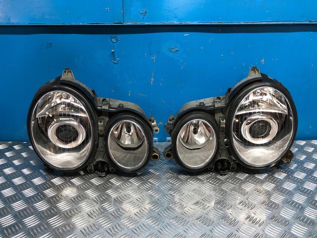 Frontscheinwerfer Mercedes-Benz W210 Ein Satz Scheinwerfer Headlight SCH7530290587yg