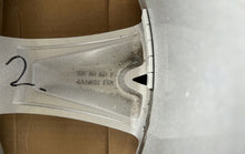 Laden Sie das Bild in den Galerie-Viewer, 1x Alufelge 19 Zoll 8.5" 5x112 32ET Glanz Silber 8T0601025F Audi A4 B8 Rim Wheel FEL2675640949js