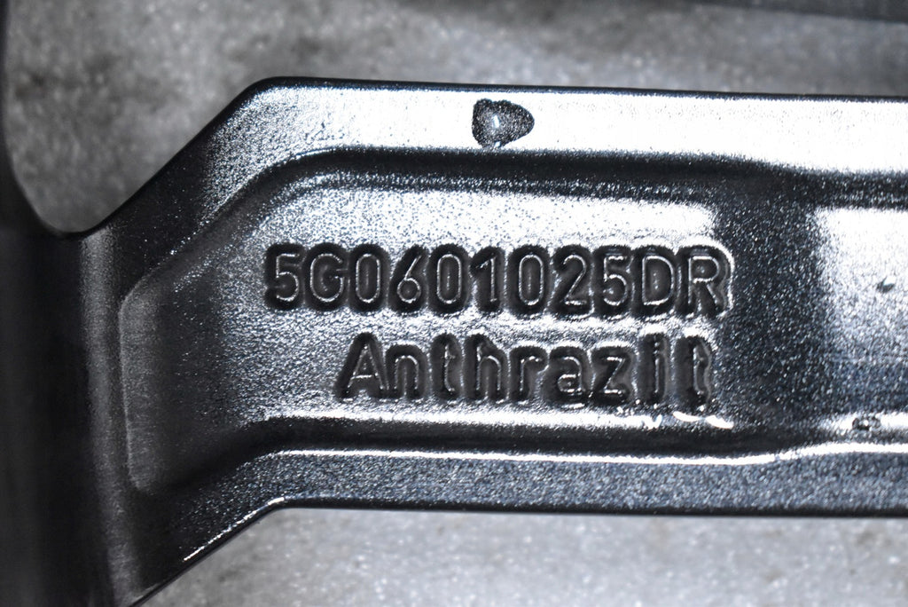 1x Alufelge 18 Zoll 8.0" 5x112 49ET 5G0601025DR VW Golf Rim Wheel