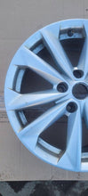 Laden Sie das Bild in den Galerie-Viewer, 1x Alufelge 17 Zoll Nissan X-Trail I Qashqai J10 J11 Rim Wheel FEL6913759612ef