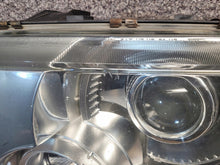 Laden Sie das Bild in den Galerie-Viewer, Frontscheinwerfer Land Rover Range L322 Xenon Links Scheinwerfer Headlight SCH5413771166ns