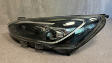 Laden Sie das Bild in den Galerie-Viewer, Frontscheinwerfer Ford Focus JX7B-13E017-AG LED Links Scheinwerfer Headlight SCH3395613112mu