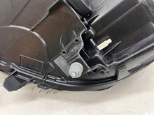 Laden Sie das Bild in den Galerie-Viewer, Frontscheinwerfer Peugeot 2008 208 II 9833036180 LED Rechts Headlight
