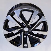 Load image into Gallery viewer, 1x Alufelge 17 Zoll 7.0&quot; 5x112 39ET 7N0601025AG VW Sharan Rim Wheel