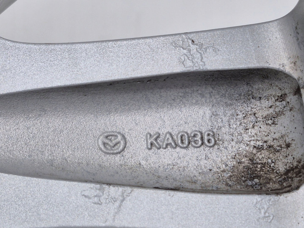 1x Alufelge 18 Zoll 7.0" 5x114.3 50ET Glanz Silber 9965617070 Mazda Cx-5