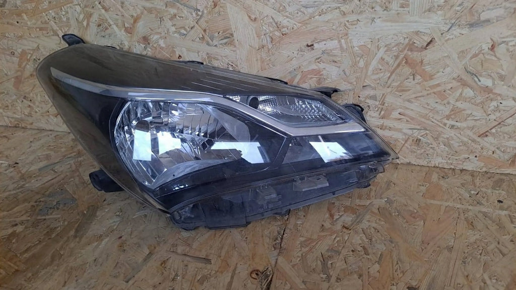 Frontscheinwerfer Toyota Yaris Rechts Scheinwerfer Headlight