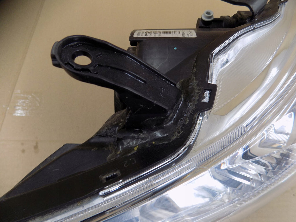 Frontscheinwerfer Toyota Auris 81110-02E20 Rechts Scheinwerfer Headlight