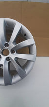 Load image into Gallery viewer, 1x Alufelge 17 Zoll 7.0&quot; 5x112 33ET Glanz Silber 1K8601025 VW Scirocco Rim Wheel