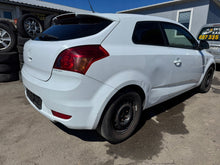 Load image into Gallery viewer, Motor Kia Ceed G4FC 1.6 126PS 93kW 212TKm 2008 Benzin Engine Unkomplett