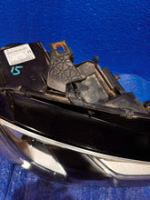 Laden Sie das Bild in den Galerie-Viewer, Frontscheinwerfer Audi 8T0941006C Rechts Scheinwerfer Headlight SCH8391335843pc