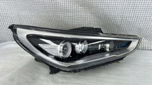 Laden Sie das Bild in den Galerie-Viewer, Frontscheinwerfer Hyundai I30 LED Rechts Scheinwerfer Headlight