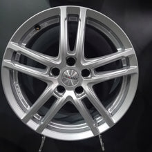 Laden Sie das Bild in den Galerie-Viewer, 4x Alufelge 17 Zoll 7.5" 5x112 29ET Glanz Silber KBA51746-EX Audi A4 B8 FEL3867534983ma