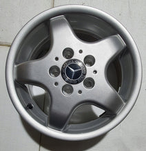 Laden Sie das Bild in den Galerie-Viewer, 4x Alufelge 15 Zoll 5.5" 5x112 54ET Glanz Silber KBA45613 Rim Wheel FEL9707124217fl