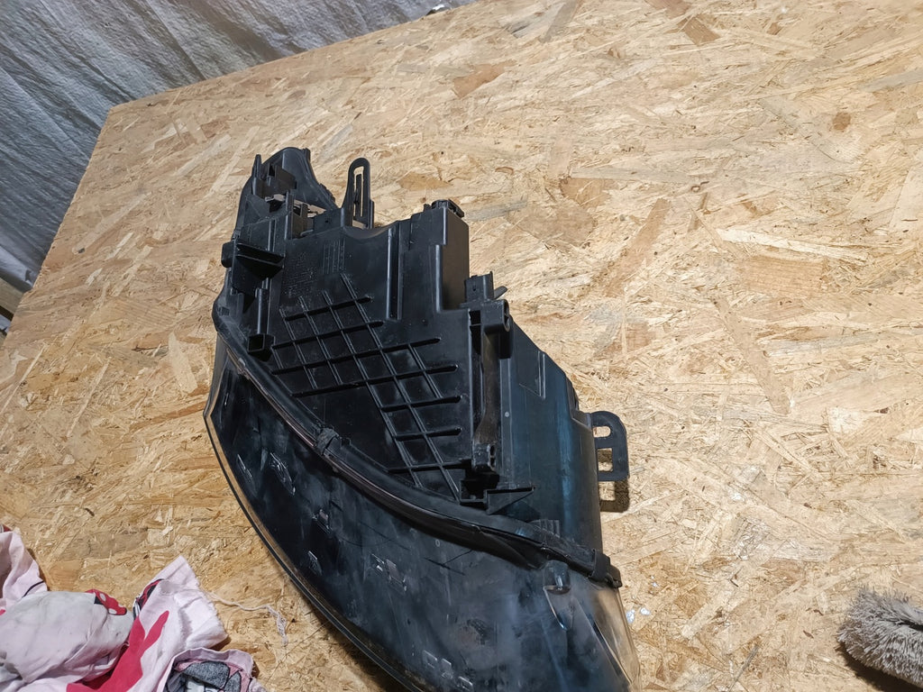 Frontscheinwerfer Renault Megane III 260609865R Links Scheinwerfer Headlight SCH7036101350eb
