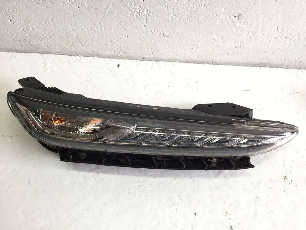 Frontscheinwerfer Hyundai Kona Ein Stück (Rechts oder Links) Headlight SCH4662552520gx