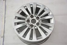 Laden Sie das Bild in den Galerie-Viewer, 1x Alufelge 16 Zoll 7.0&quot; 5x112 52ET Glanz Silber 6855084 BMW F45 F46 Rim Wheel