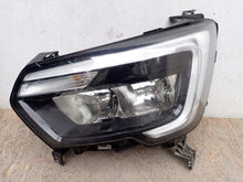 Load image into Gallery viewer, Frontscheinwerfer Renault Master III 260607867R Links Scheinwerfer Headlight