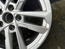 Load image into Gallery viewer, 1x Alufelge 17 Zoll 6.5" 5x112 43ET 8Y0601025L Audi A3 Rim Wheel FEL5236229649fl