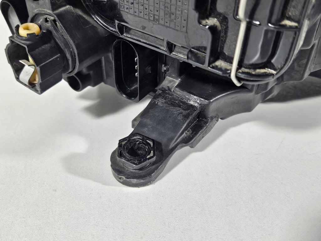 Frontscheinwerfer Seat I Ibiza V 6F1941015B LED Ein Stück (Rechts oder Links)