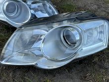 Laden Sie das Bild in den Galerie-Viewer, Frontscheinwerfer VW Passat 3C0941005Q 3C0941006Q Halogen Rechts oder Links