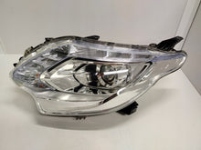 Laden Sie das Bild in den Galerie-Viewer, Frontscheinwerfer Mitsubishi L200 8301C741 Xenon Links Scheinwerfer Headlight