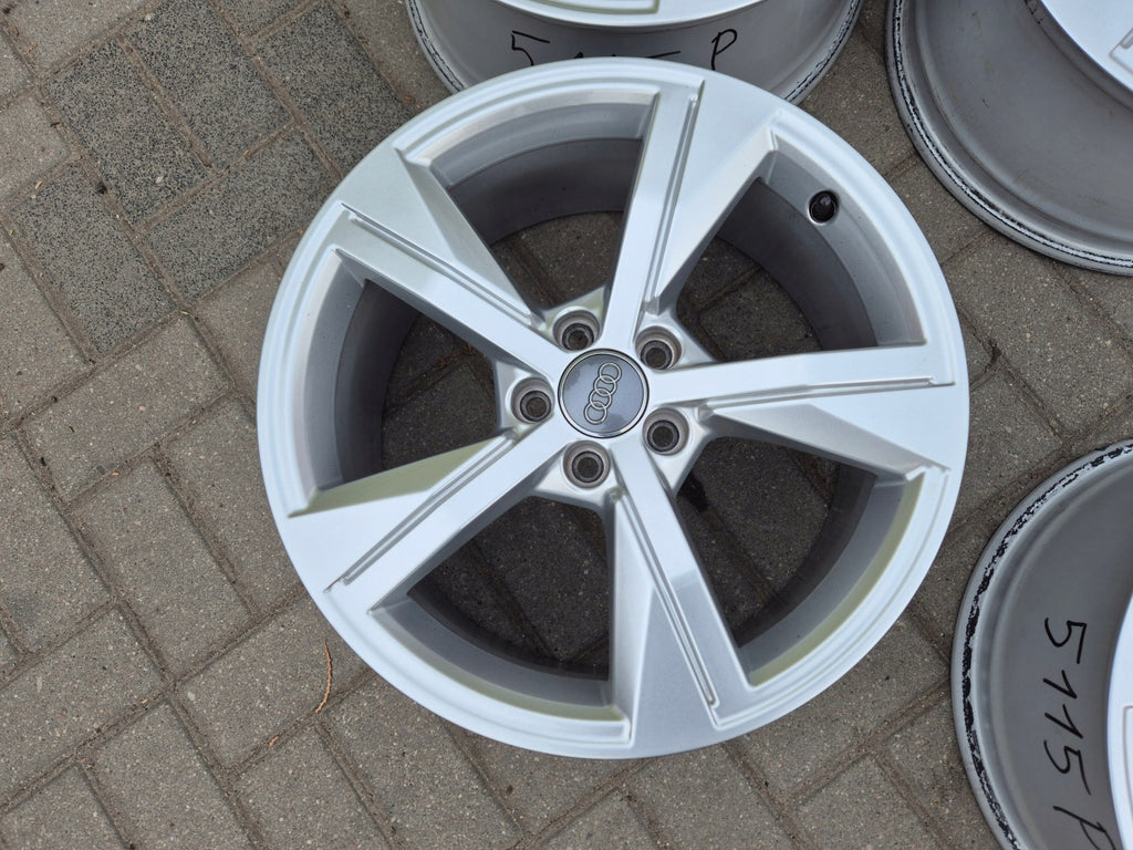 4x Alufelge 17 Zoll 7.5" 5x112 46ET Glanz Silber 82A601025 Audi A1 82 I FEL1691410340nr
