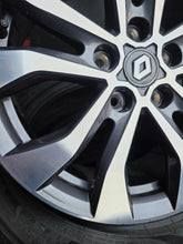Load image into Gallery viewer, 1x Alufelge 17 Zoll 7.0" 4x114.3 43ET Glanz Silber 403007202R Renault Megane 1 FEL7207848719mh