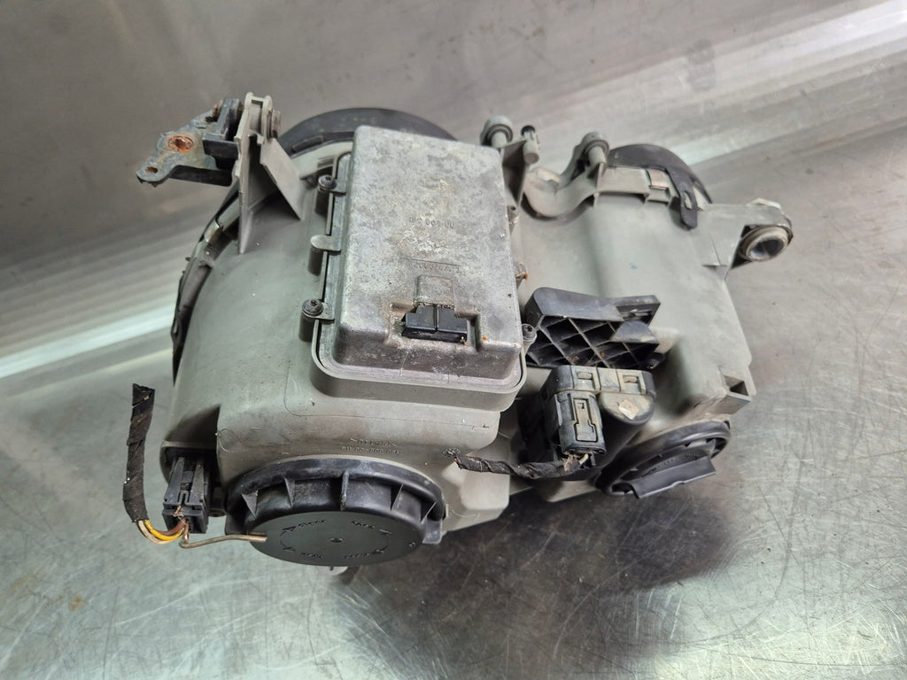 Frontscheinwerfer Mercedes-Benz W210 A2108204061 Xenon Rechts Headlight