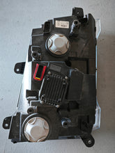 Laden Sie das Bild in den Galerie-Viewer, Frontscheinwerfer Ford LC4613E014 Rechts Scheinwerfer Headlight SCH9590740350qy