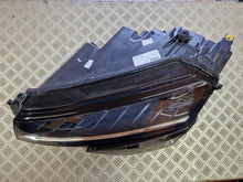 Laden Sie das Bild in den Galerie-Viewer, Frontscheinwerfer Skoda Karoq 57B941015 LED Ein Stück (Rechts oder Links) SCH3968206555bv