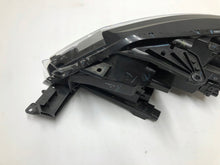 Laden Sie das Bild in den Galerie-Viewer, Frontscheinwerfer Mitsubishi L200 LED Rechts Scheinwerfer Headlight