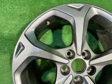 Laden Sie das Bild in den Galerie-Viewer, 1x Alufelge 18 Zoll 7.5&quot; 5x108 50ET PV4C-C2A Ford Kuga Rim Wheel