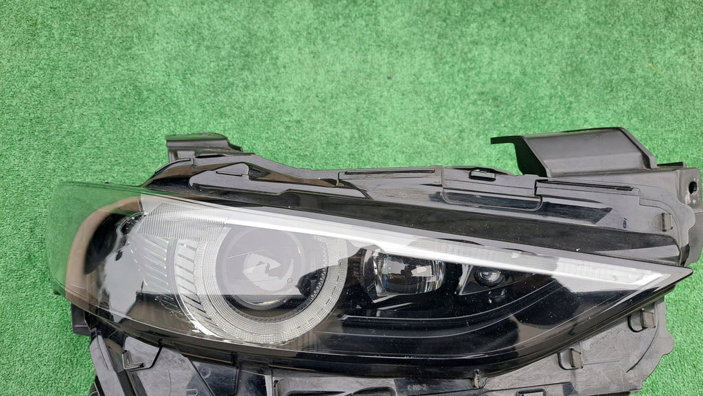 Frontscheinwerfer Mazda 3 BCJH-51030 Rechts Scheinwerfer Headlight