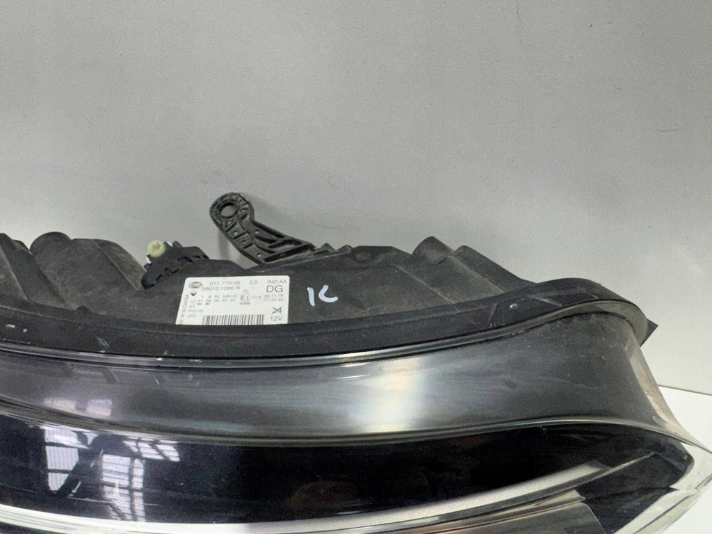 Frontscheinwerfer Renault Kadjar 260101096R Rechts Scheinwerfer Headlight SCH1983158976gj