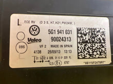 Laden Sie das Bild in den Galerie-Viewer, Frontscheinwerfer VW Golf VII 5G1941031 Xenon Links Scheinwerfer Headlight SCH7092190571hz