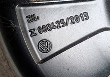 Load image into Gallery viewer, 1x Alufelge 15 Zoll 5.0" 4x100 35ET Glanz Silber 1S0601025AH VW Rim Wheel FEL1781603658bz