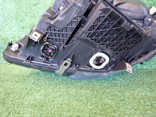 Laden Sie das Bild in den Galerie-Viewer, Frontscheinwerfer BMW 5 F11 F10 7460602-01 Xenon Rechts Scheinwerfer Headlight SCH9643767953wn