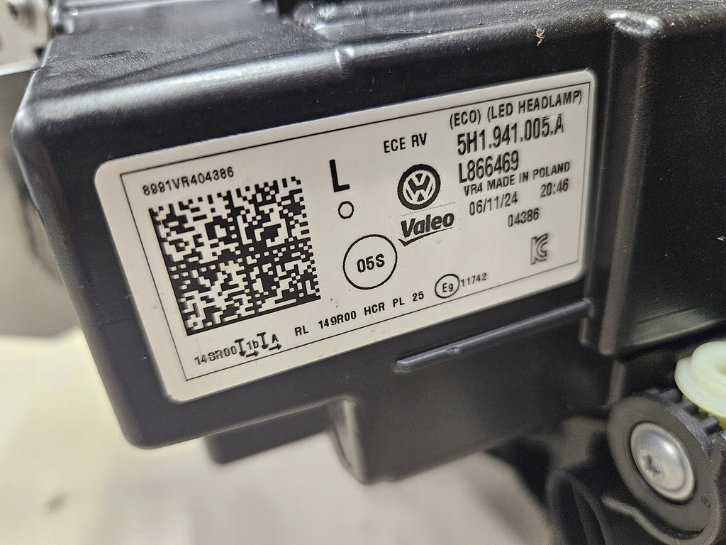 Frontscheinwerfer VW Golf VIII 5H1941005A 5H1941006A LED Rechts oder Links SCH8053659015gt