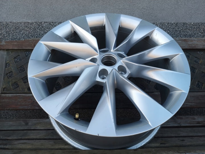 1x Alufelge 19 Zoll 8.0" 5x112 45ET 5LA601025 Skoda Enyaq Iv Rim Wheel FEL9746014173zf